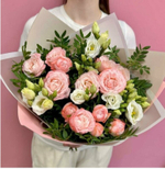 Букет из кустовой пионовидной розы, эустомы и зелени фисташки купить с доставкой