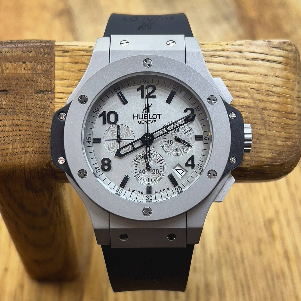 Часы Hublot