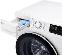 Стиральная машина LG F4V3ES6W белый