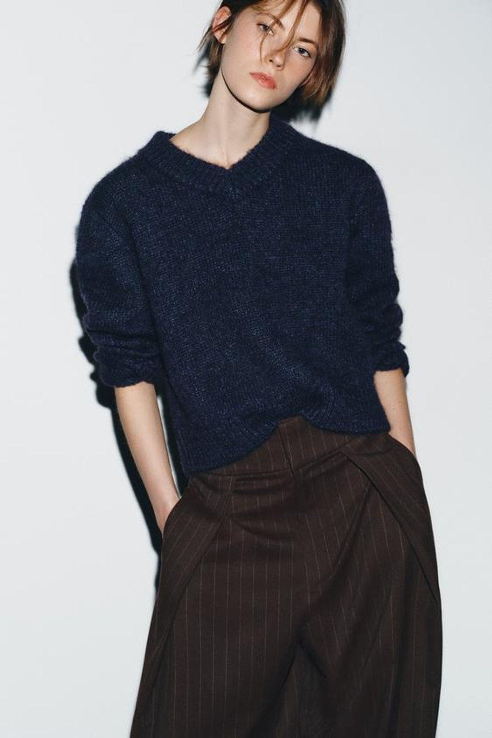 ZARA БРЮКИ BALLOON В ПОЛОСКУ С ЗАЩИПАМИ, КОРИЧНЕВЫЙ/ЭКРЮ