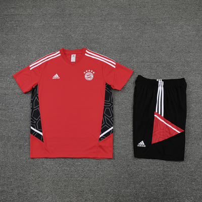 Тренировочная форма "Баварии" сезона 22/23