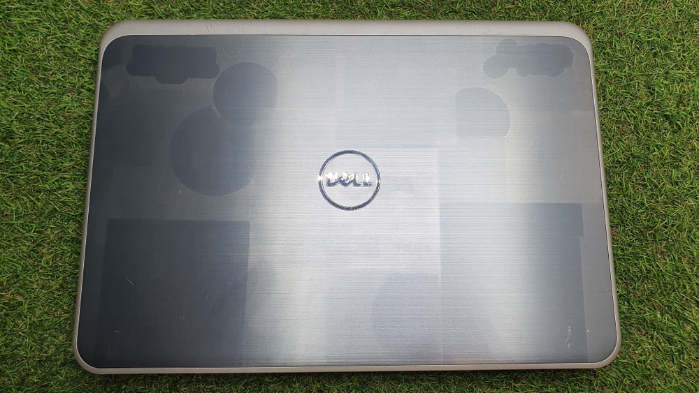 Ноутбук DELL i7/16 Gb/FHD