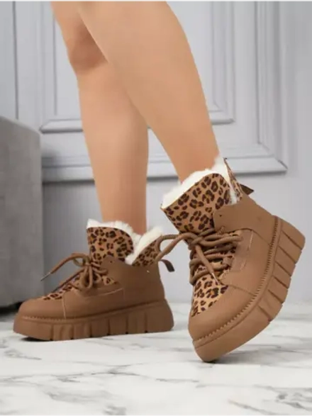 Зимние ботинки на платформе