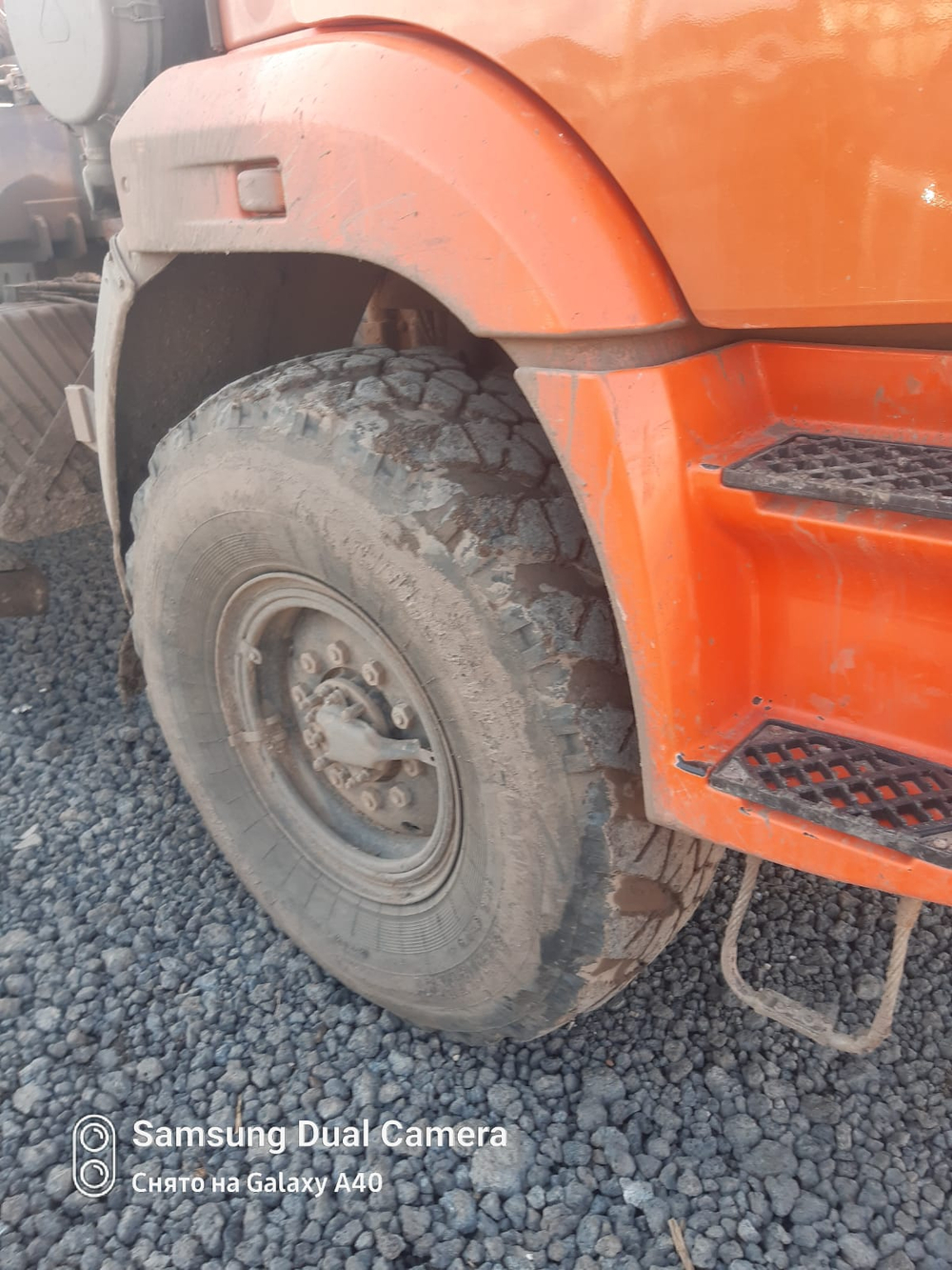 Агропромсервис 4382* на шасси КамАЗ 43118 6x6 Бортовой с КМУ 438240-02 (Дизельный, 11,8 л, 300 л.с.,