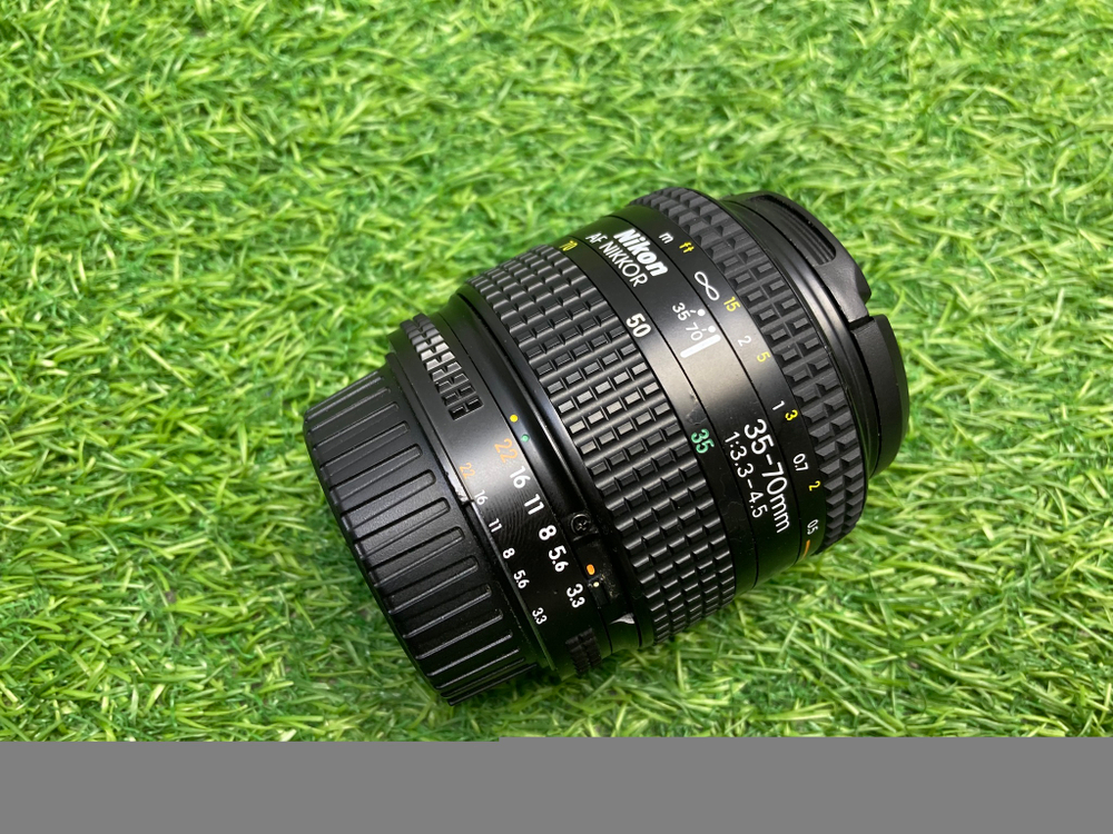 Nikon 35-70mm 3.3-4.5 AF Nikkor