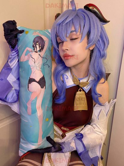 Мини дакимакура Резе из Человек-бензопила арт. M0927, 60х20 см