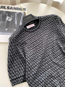 Футболка Valentino