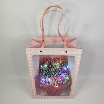 Светящийся букет гипсофил в прозрачной сумочке Подарок