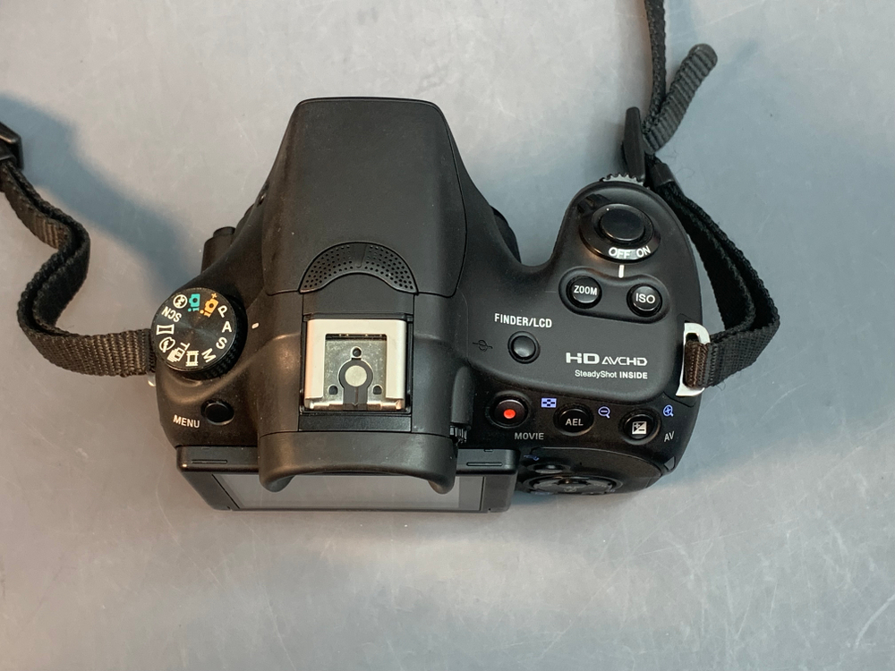 Sony A58 Kit 18-55mm 2.500 кадров