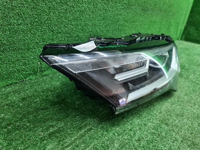 Фара левая Audi Q7 2 (2019-н.в.) LED