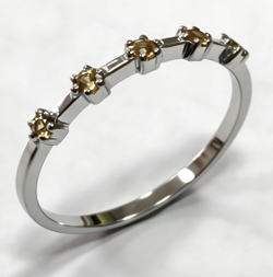 Ювелирное кольцо из серебра 925 пробы,вставка цитрин,размер 18