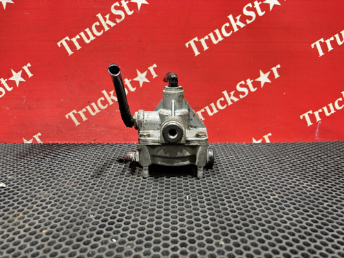 Клапан ускорительный