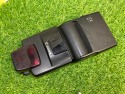 Canon Speedlite 550EX