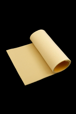 Поролон бельевой бежевый ламинированный толщина 3 мм отрезами