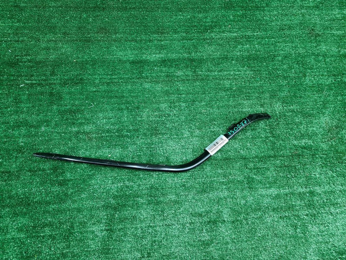 Молдинг перед. бампера Mercedes GLS X167 19-24 AMG