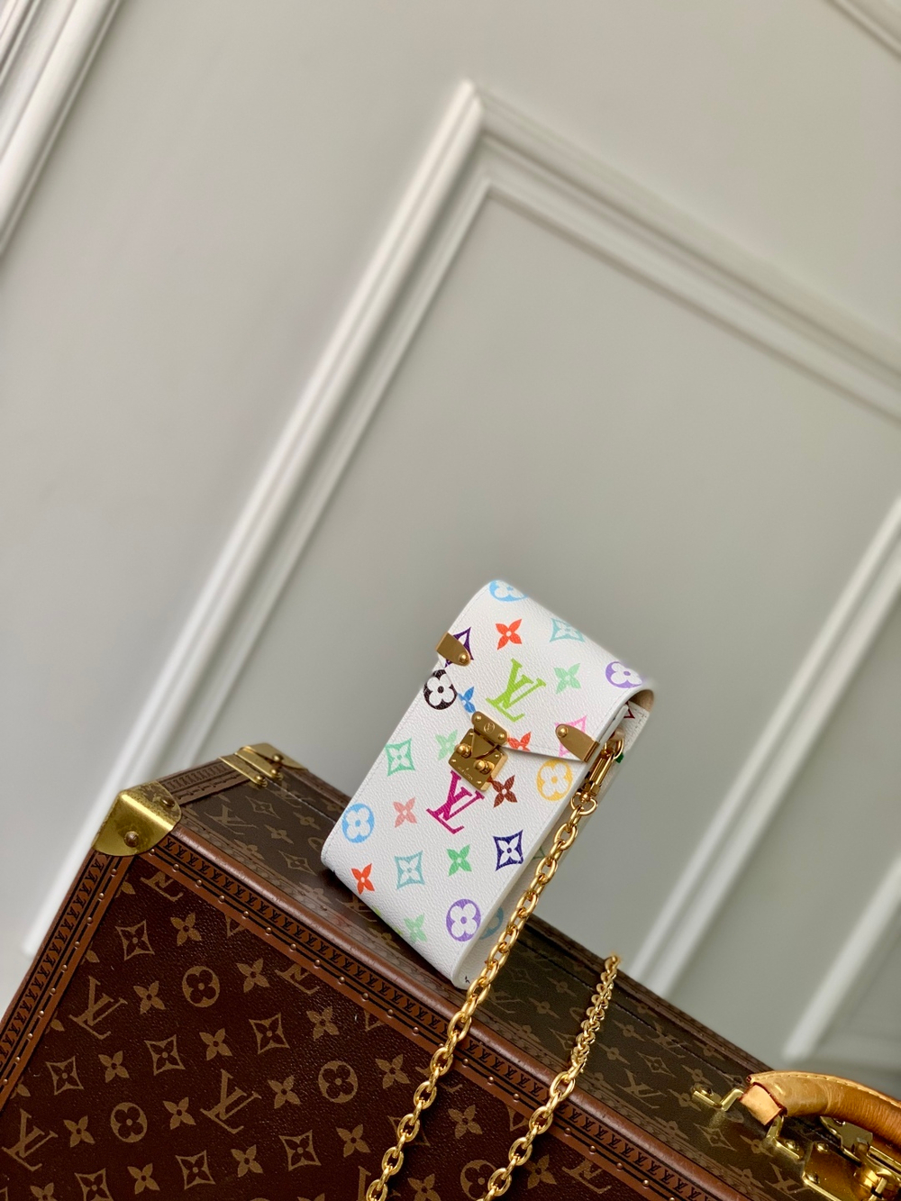 Louis Vuitton Phone Pouch Metis