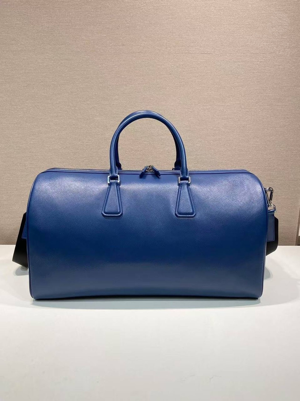 Дорожная сумка Prada