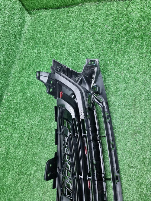 Решетка радиатора Geely Coolray (2019-2024)