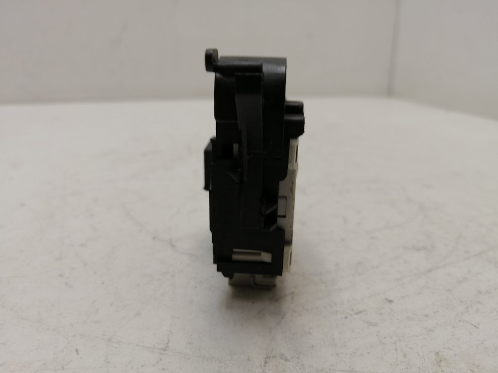 VMSF501B кт93 Блокировка люка для стиральной машины Hotpoint-Ariston 030411799253 б/у