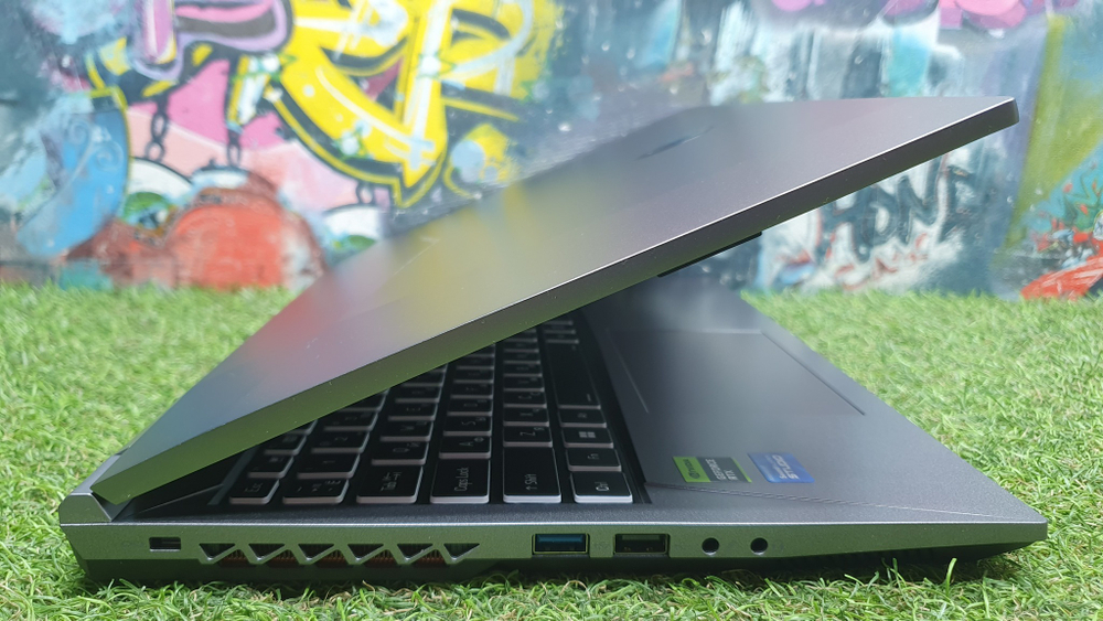 Игровой Thunderobot i7-12/16Gb/RTX 4060 8Gb/165Hz/ 911 Plus G2 Pro 7 JT009800HRU/Windows 11