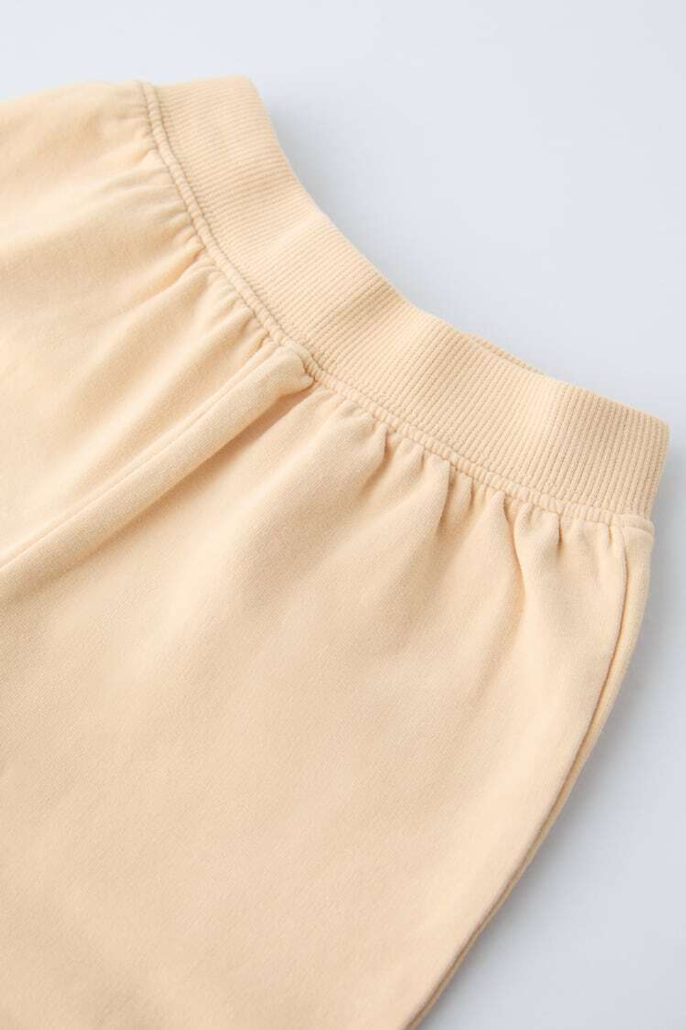 ZARA ОДНОТОННЫЙ КОМПЛЕКТ ИЗ ТОЛСТОВКИ И БРЮК ИЗ МЯГКОЙ ТКАНИ, СВЕТЛО-ОРАНЖЕВЫЙ