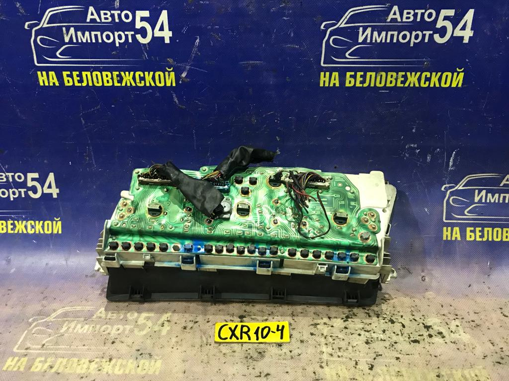 Щиток приборов TOYOTA ESTIMA 1993