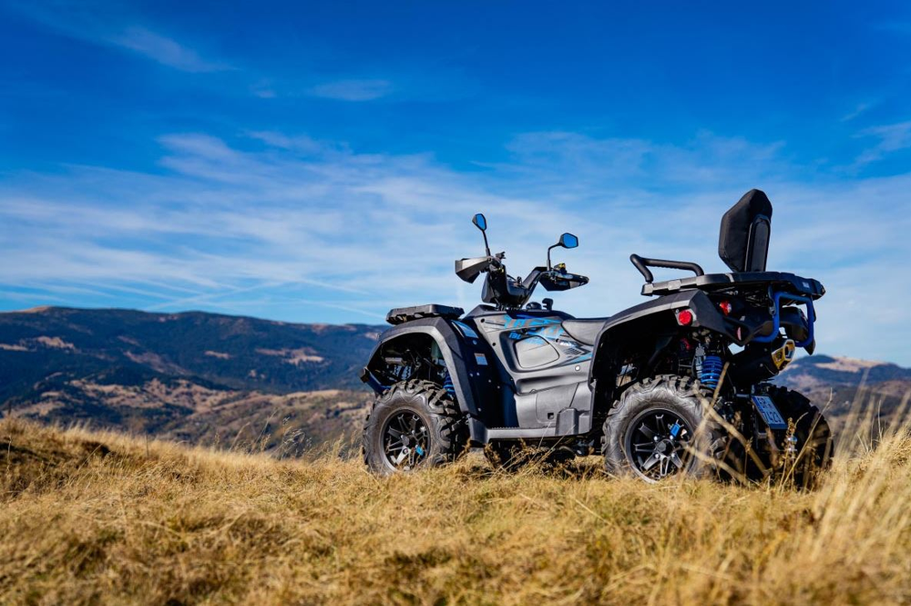 Квадроцикл TGB (ТГБ) BLADE 600 LTX EPS чёрный (снегоболотоход)