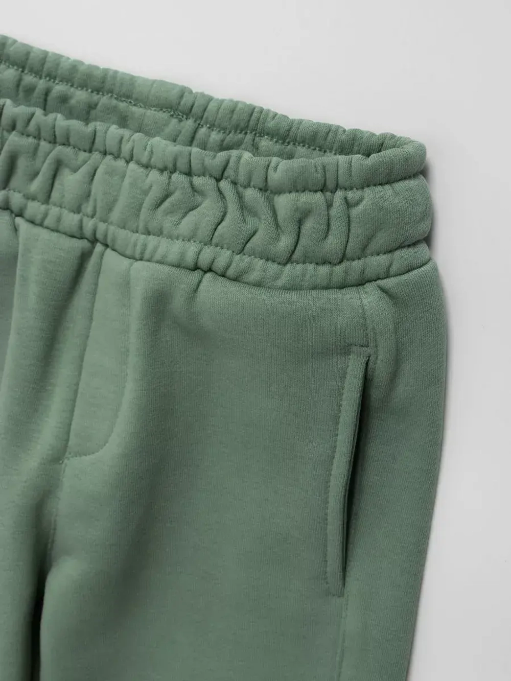 Костюм для мальчика в школу спортивный, бомбер и брюки