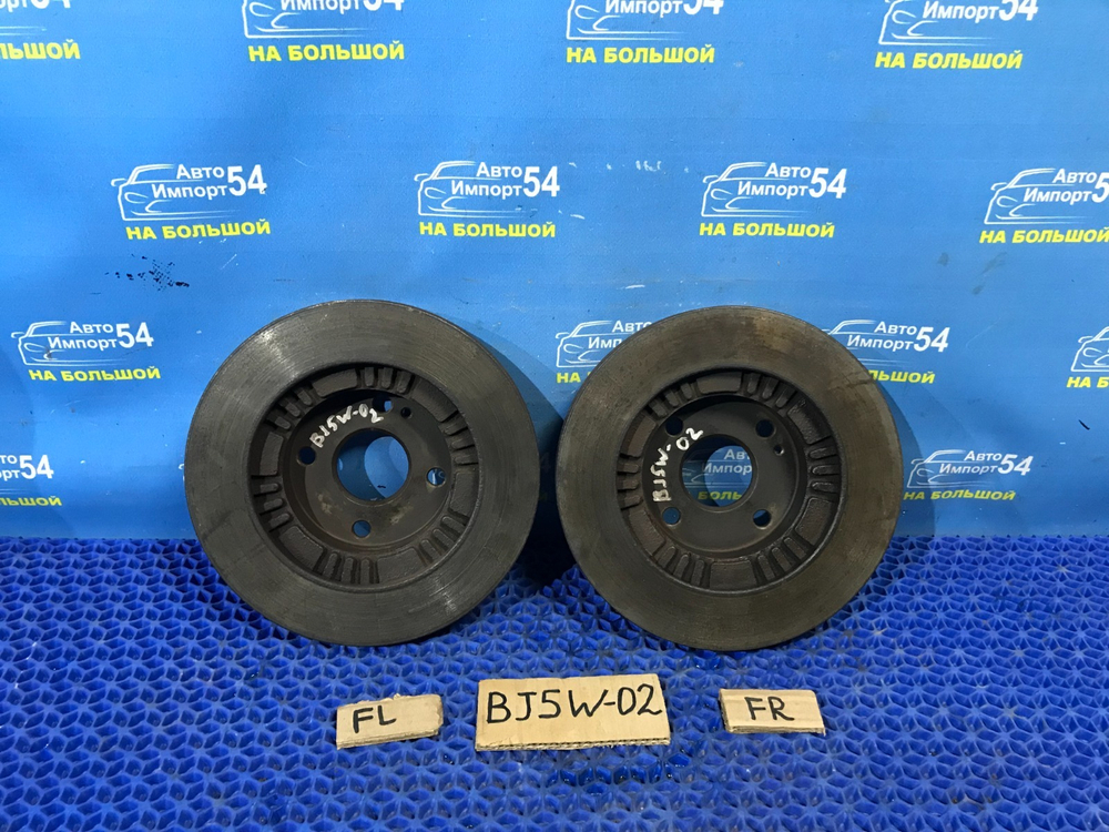Диск тормозной передний MAZDA FAMILIA 2001