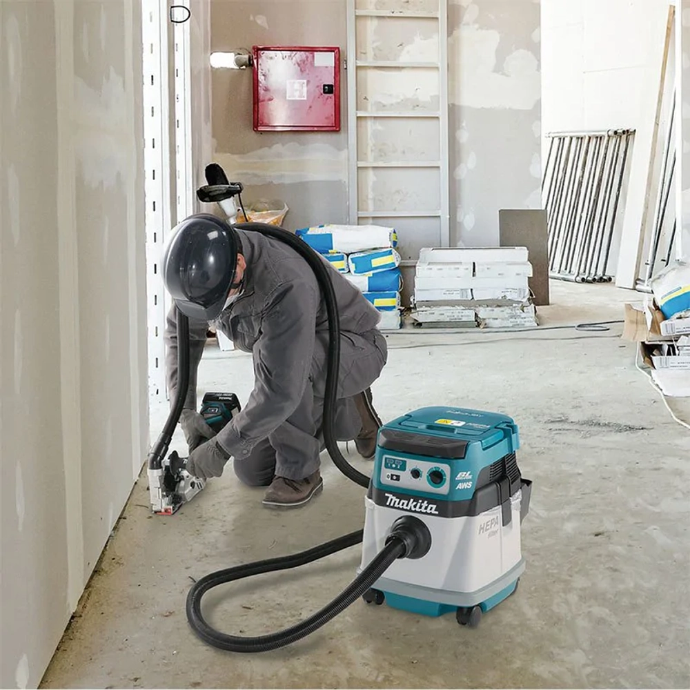 Пылесос Makita DVC154LZ