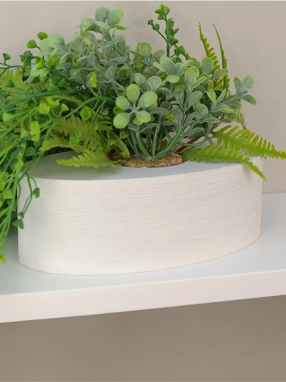 Искусственные цветы на стену в кашпо