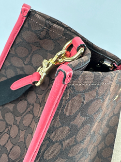 Сумка Coach Dempsey