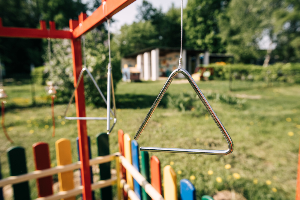 Музыкальная установка Колокольчики и треугольники, 5 колокольчиков, 3 треугольника