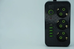 Удлинитель сетевой. Сетевой фильтр Пило. 3 розетки. 4 входа для USB. 1 USB Type-C Тройник Разветвитель. USB Розетка. быстрая зарядка