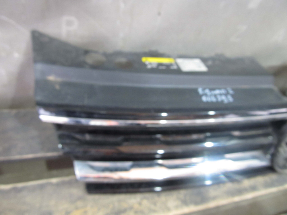 Решетка радиатора Volkswagen Tiguan 2 16-21 Б/У Оригинал 
5NA853651BZLL