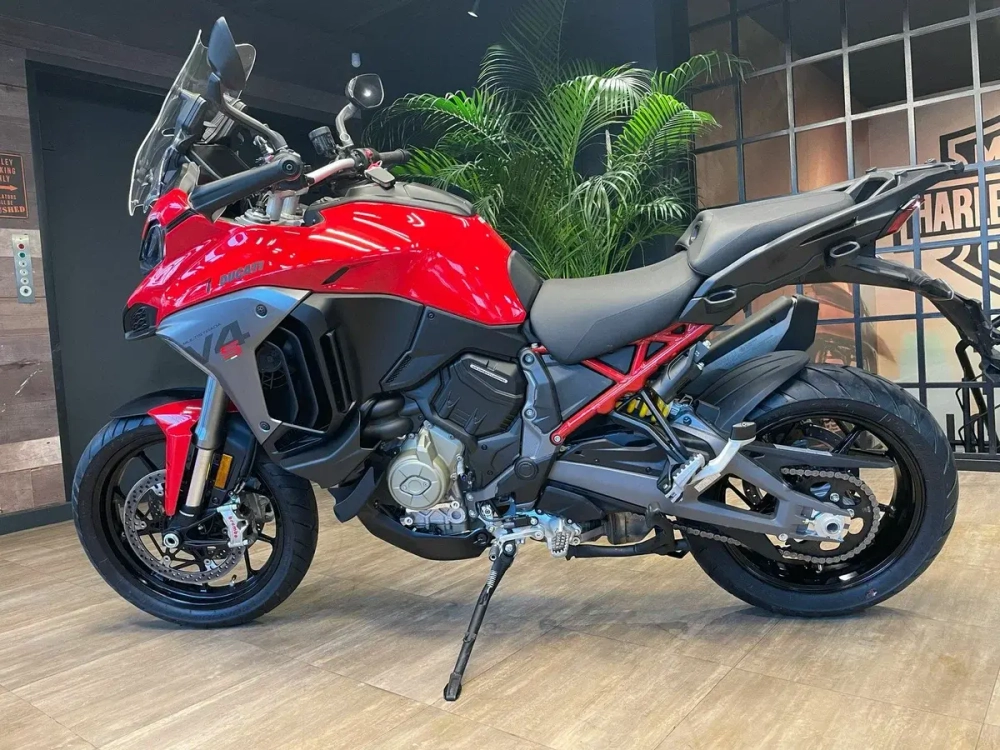 Ducati Multistrada V4, 2025