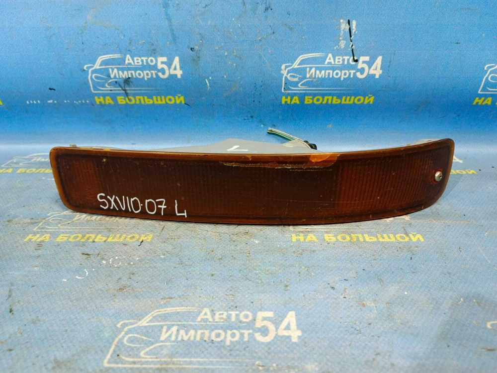Повторитель в бампер левый TOYOTA CAMRY 1996