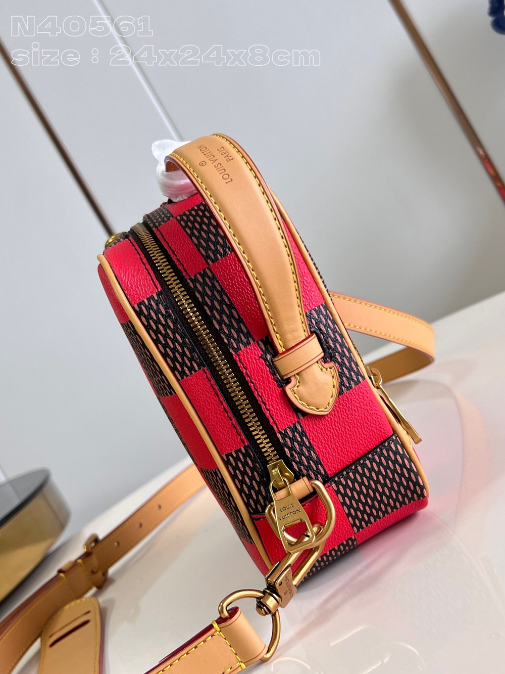 Louis Vuitton Chess Messenger