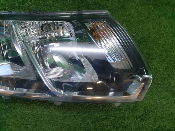 Битая Фара правая Lada Largus 1 (2021-н.в.) галоген