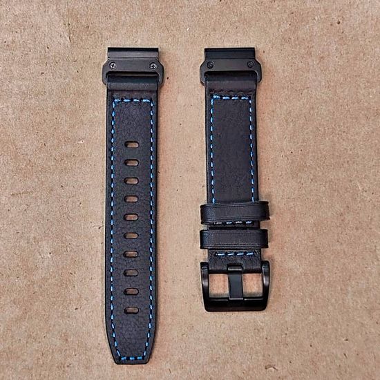 Ремешок натуральная кожа 20 мм для Garmin Fenix 7S, Fenix 6S, Fenix 5S, Instinct 2S, Epix Pro Gen 2 (42 mm) быстросъемный QuickFit (Черный, синяя строчка)