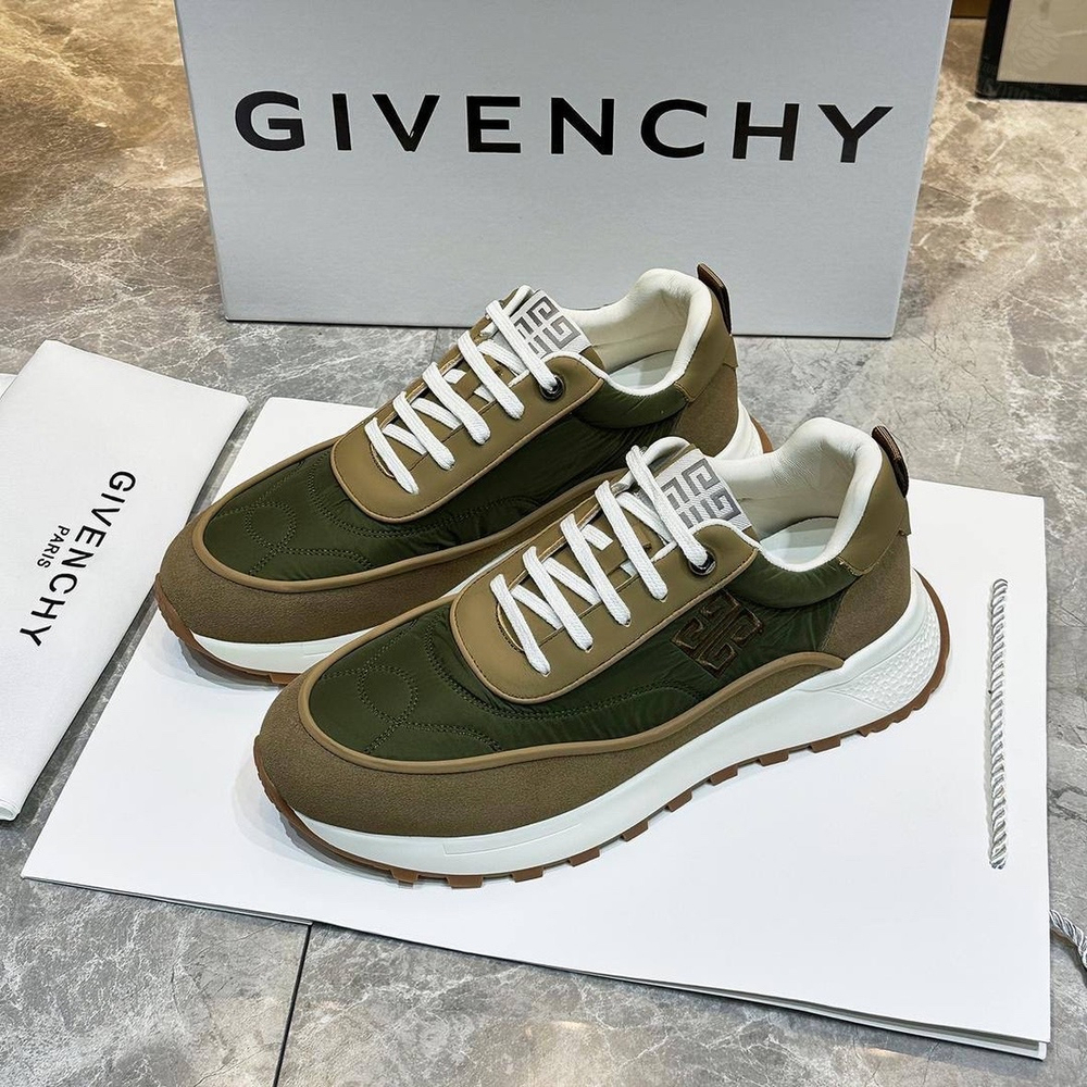 Кроссовки Givenchy