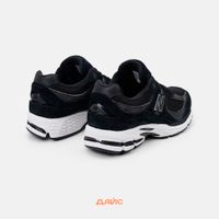  Кроссовки New Balance 2002R 