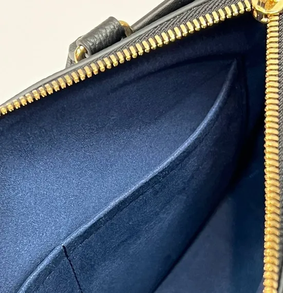 Сумка Louis Vuitton Trianon PM черный