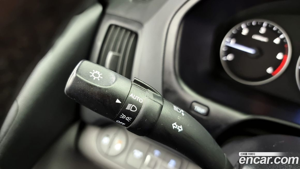 Hyundai The New Grand Starex Van 3-х местный (11.2020)
