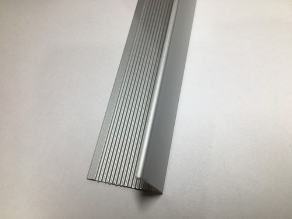 Угол 25*25мм "DO-4" 2,7м Серебро мат. анод. алюм.