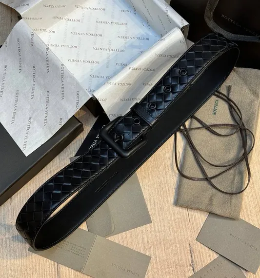 Ремень Bottega Veneta 3,5 см, черный.