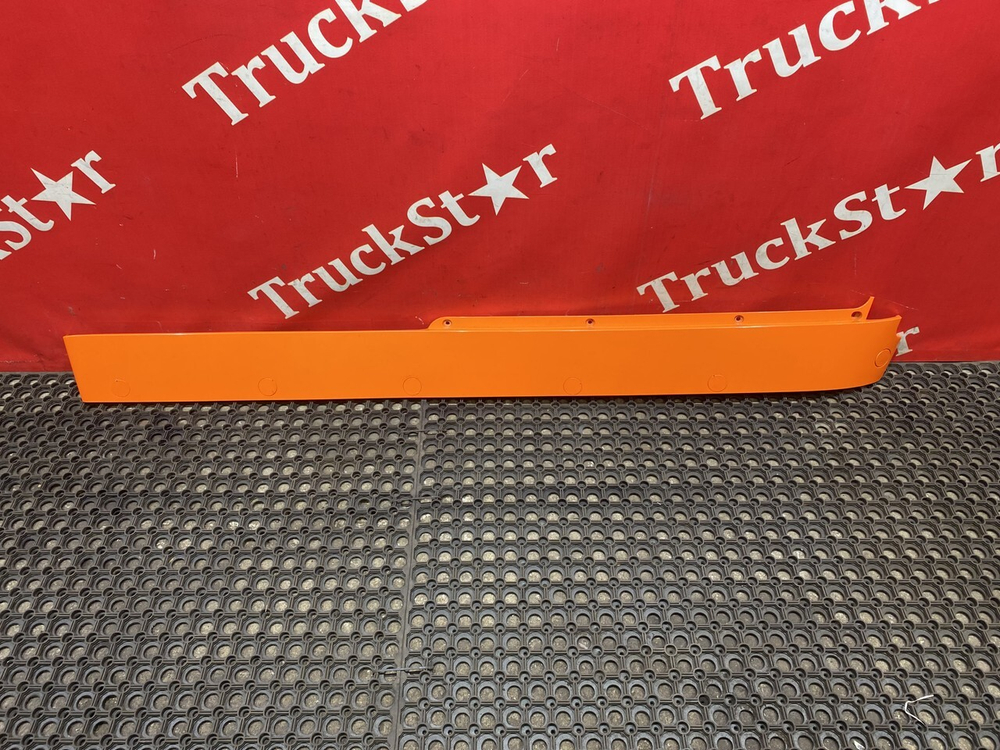 Молдинг кабины левый 2023г.