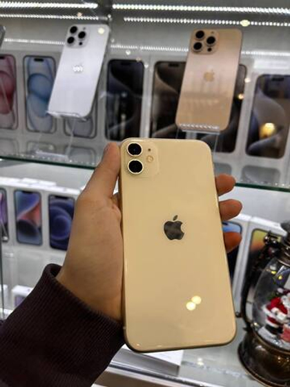 Apple iPhone 11 128Gb White Б/У