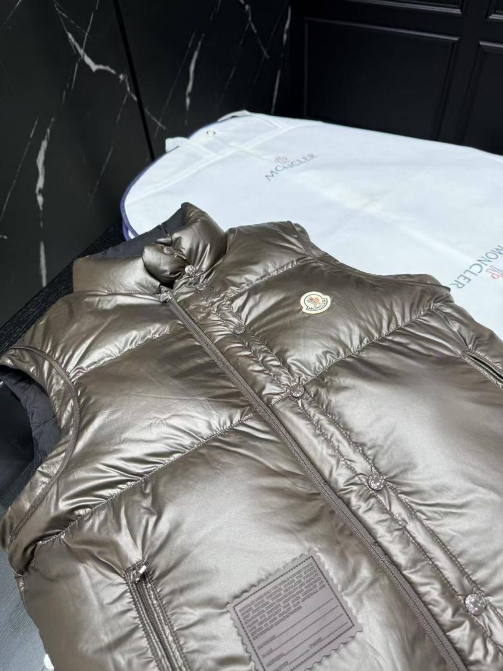 Двухсторонний пуховик-трансформер Moncler