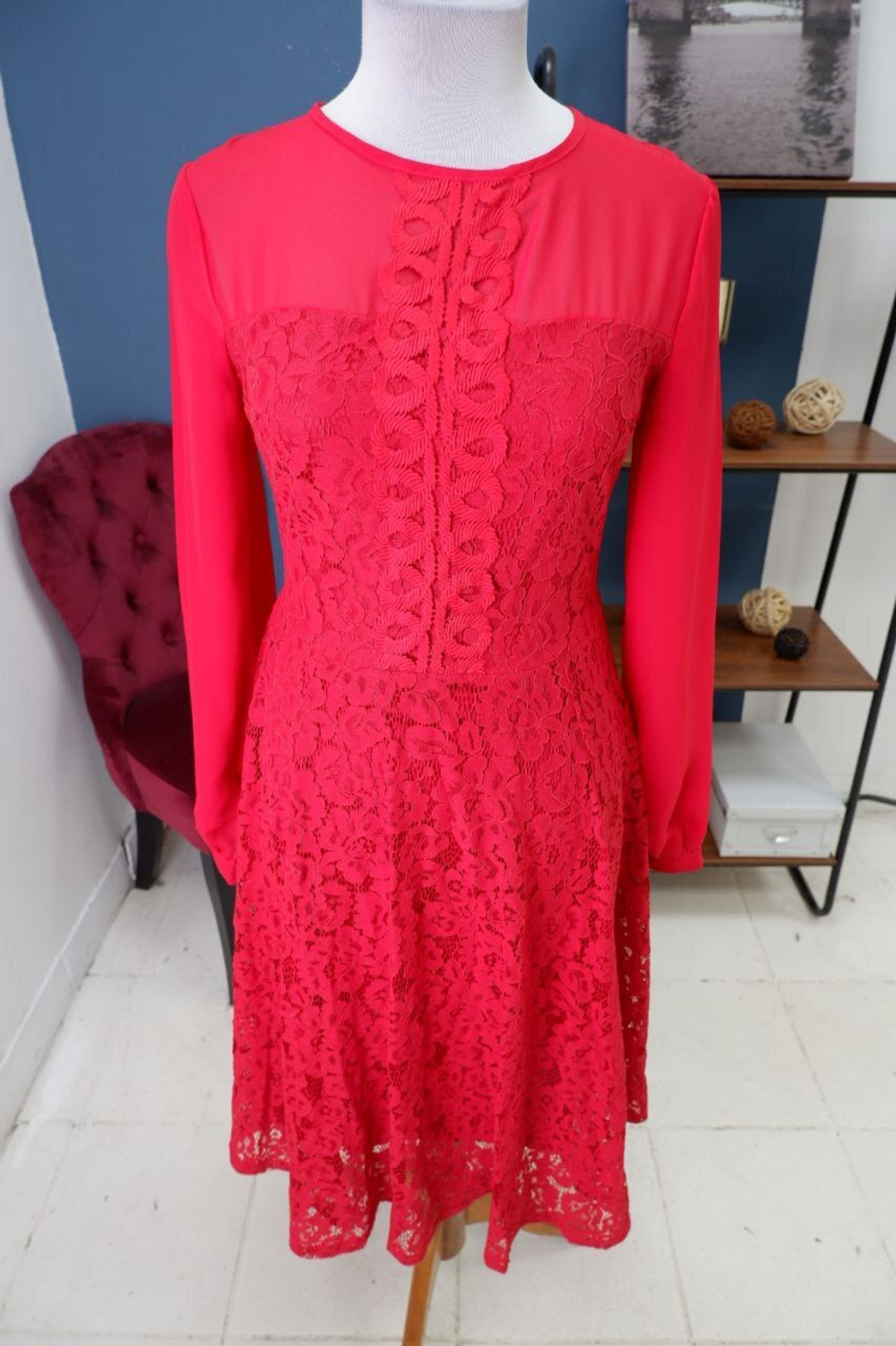 Платье Faberlic нарядное 44 размер